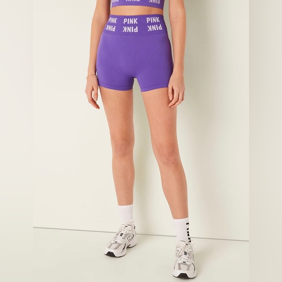 VS Pink seamless 3” high waist shorties & matching seamless scoop neck sport bra - Picture 6 of 12